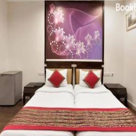Hotel Loto - Sector 66 Noida Exterior foto
